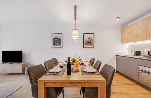 San Bernardino Apartment | Modern Alpine Stay In San Bernardino | Ski, Hiking & Nature - Castanea 103, San Bernardino, Switzerland