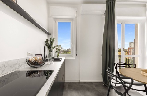 Giambellino Apartment | Modern and cozy penthouse for independent living with all amenities.