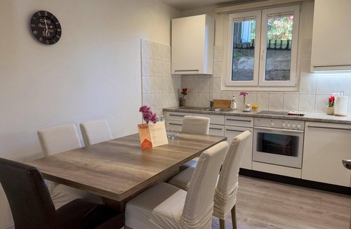 Ronco sopra Ascona Apartment | Molino Vecchio holiday apartment with stunning mountain views