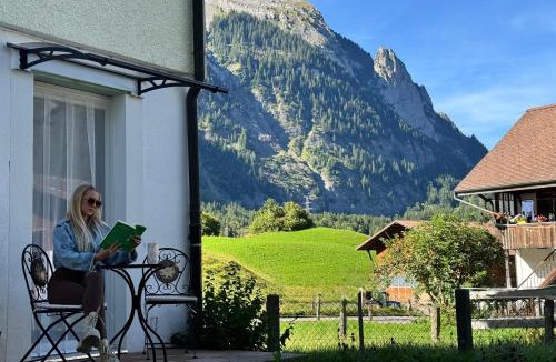 Kandersteg Apartment | Mountain View Apartment
