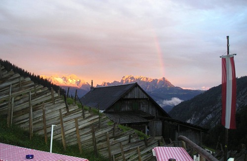 Russbach am Pass Gschuett Apartment | Multi-bed room with balcony - Pension Elisabeth