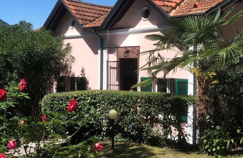 Como Cottage | MUSA Como LAKE 80 sqm + garden + balcony, Wi-Fi , A/C ideal also for long stays