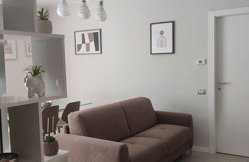Cassina de' Pecchi Apartment | Naviglio Casa - Martesana bike path - M2 metro line