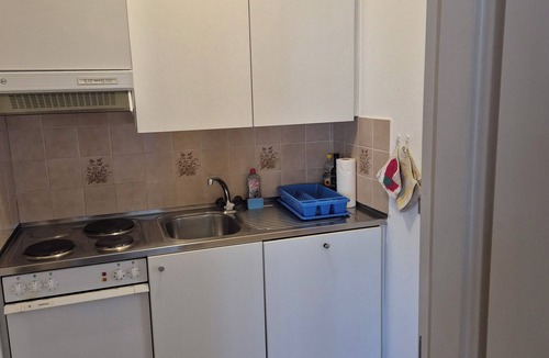 Viganello Condo | New 2026! Lugano, Near Beach & Old Town: free parking, views!
