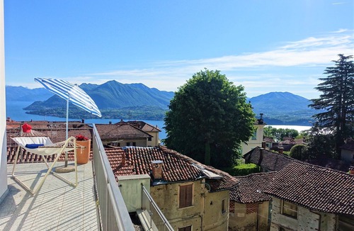 Stresa Apartment | New bright and sunny apartment with large terrace, panoramic views & free Wi-Fi