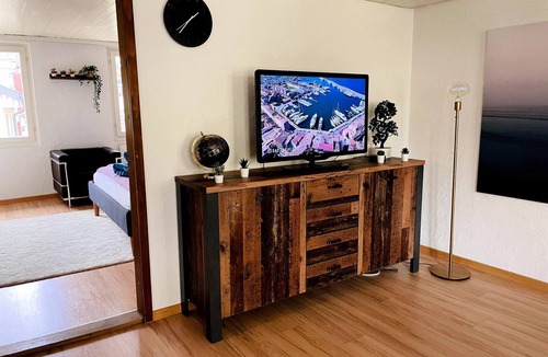 St. Gallen Apartment | Newly furnished beautiful old building apartment in the center with Apple TV
