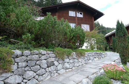 Zweisimmen Apartment | Nice apartment for 4 people with WIFI, balcony and pets allowed