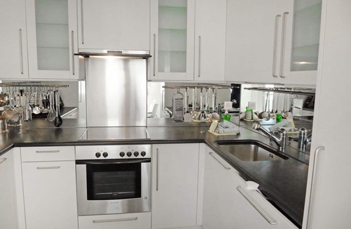 Samedan Apartment | Nice apartment for 4 guests with WIFI, TV, balcony and pets allowed