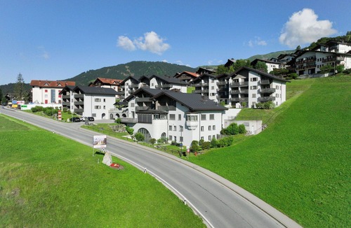 Falera Apartment | Nice apartment for 4 guests with WIFI, pool, TV, patio, pets allowed and panoramic view