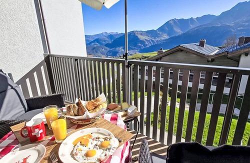 Falera Apartment | Nice apartment for 4 guests with WIFI, pool, TV, patio, pets allowed and panoramic view