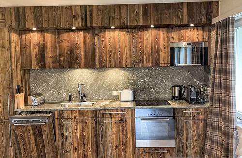 Laax Apartment | Nice apartment for 4 people with WIFI, TV, balcony and panoramic view