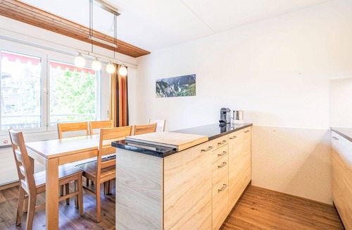 Laax Apartment | Nice apartment for 6 people with WIFI, TV, balcony and panoramic view