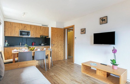 Mayens-de-Riddes Apartment | Nice apartment for 6 guests with WIFI, TV, terrace and pets allowed