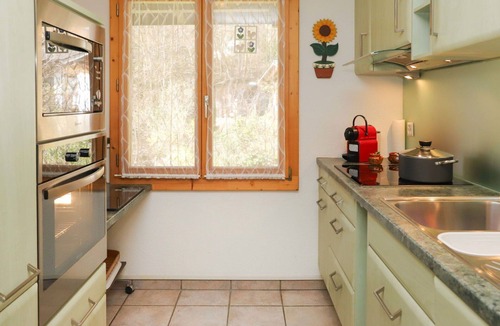 Zweisimmen Apartment | Nice apartment for 6 guests with WIFI, TV, balcony, pets allowed and panoramic view