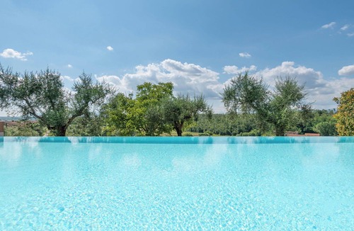 Stabbia Villa | Nice apartment in villa with WIFI, pool, A/C, TV, patio, pets allowed and panoramic view