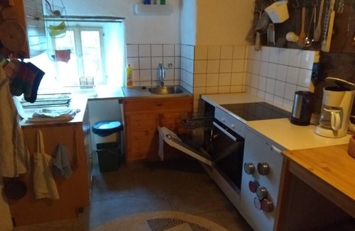 Wiesen Apartment | Obergasse Ferienhaus, Dusche oder Bad, WC Ferienhaus by Interhome