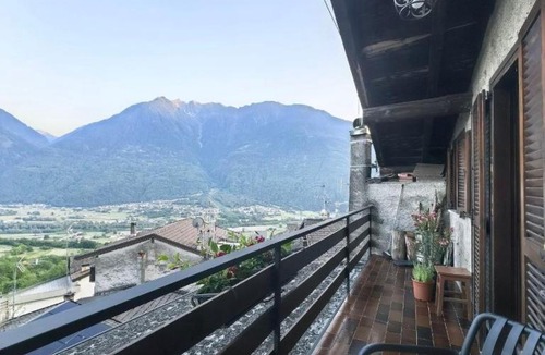 Berbenno di Valtellina Apartment | Panoramic Alpine Chalet