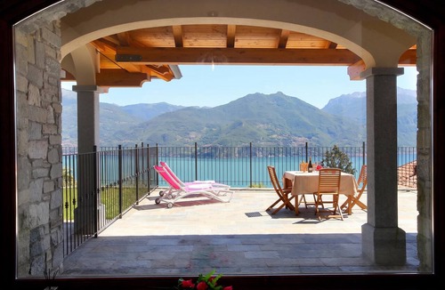 Menaggio Apartment | Parco dei Cervi Terrazzo, Plesio, Italy