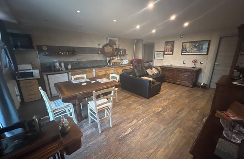 Villanuova sul Clisi Apartment | Portion of House in the woods with reserved area welcome pets