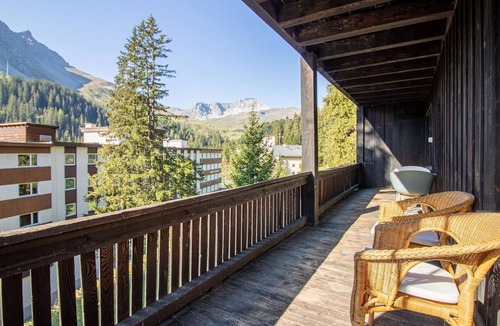 Arosa Apartment | Pradella EG by Arosa Holiday Appartement/Fewo, Dusche oder Bad, WC, 7-Bettwohnun by Interhome