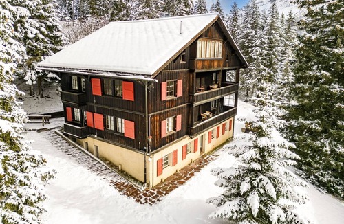 Arosa Apartment | Pradella Garten by Arosa Holiday Appartement/Fewo, Dusche oder Bad, WC, 7-Bettwo by Interhome