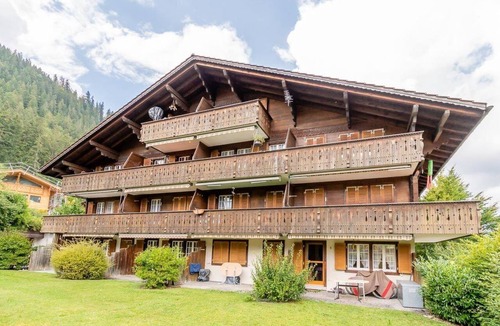 Zweisimmen Apartment | Résidence Sonnegg (Herrli) Appartement/Fewo, Dusche oder Bad, WC 4-Bettwohnung by Interhome