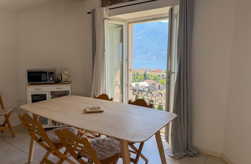 Muralto Apartment | Relax in San Crispino, your Swiss garden retreat