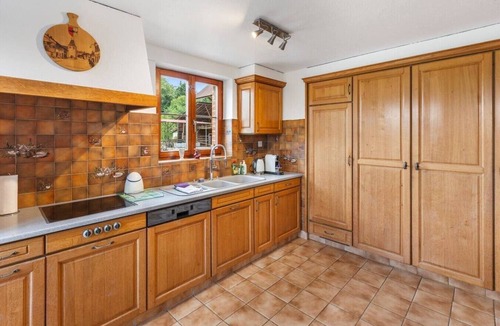 Cudrefin Apartment | Renovated apartment with air conditioning in a quiet location