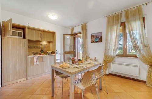 Sensole Apartment | Residence La Perla - Apt 09, Monte Isola, Italy
