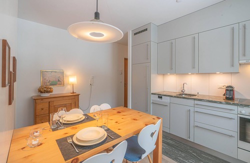 Sils-Maria Apartment | Residenza Alpenrose 24 – Bright flat with lake views & prime location