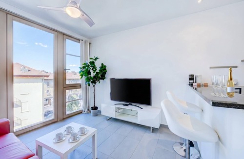 Mendrisio Apartment | Residenza Castello Apartment with A/C and Garage, Mendrisio, Switzerland