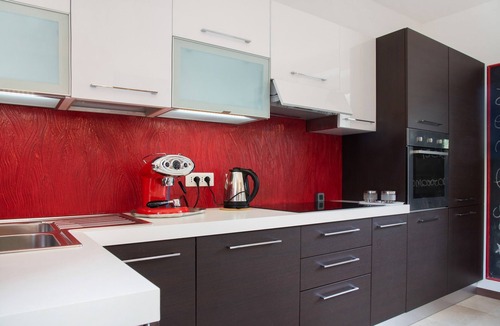 Profare Apartment | ‘Residenza La Fonte Primo Piano’ apartment – private balcony with mountain views