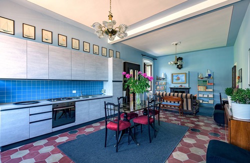 Marone Apartment | Residenza Liberty on the Lakefront Loft