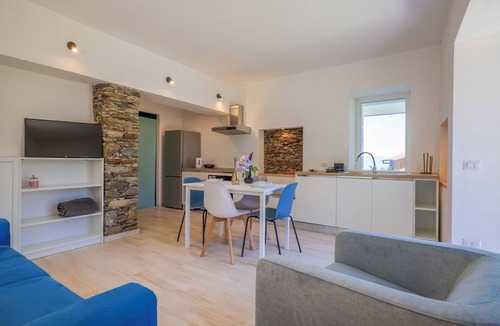 Levo Apartment | Residenza Luna No. B 7 by Lago Reisen