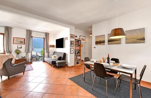 Melide Apartment | Residenza Lungolago Melide for 5 - Happy Rentals