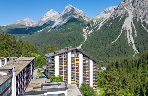 Arosa Apartment | Rothornblick 65 by Arosa Holiday Appartement/Fewo, Dusche und Bad, WC, 6-Bettwoh by Interhome