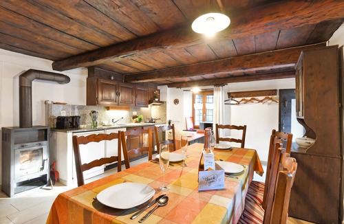 Frasco Ski Chalet | Rustico al platano 1 in Val Verzasca for 4, Frasco, Switzerland