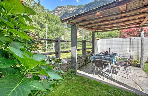 Frasco Ski Chalet | Rustico al platano 2 -Val Verzasca for 9, Frasco, Switzerland