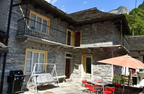 Lavertezzo Ski Chalet | Rustico Luchessa Valle Verzasca