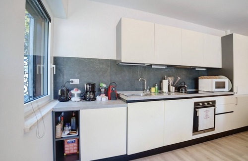 Ispra Apartment | San Martino Lake View Apartment – Relax with Stunning Lake Maggiore Views
