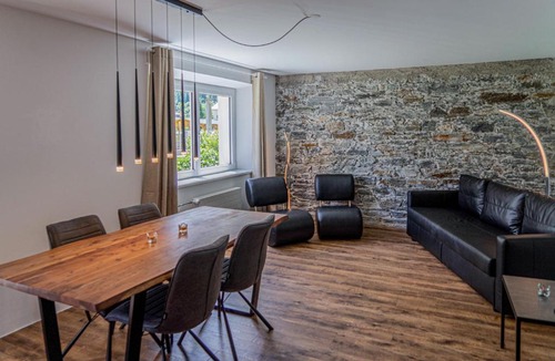Poschiavo Apartment | Schöne, sonnige Parterrewohung 3 Zi. mit Garten
