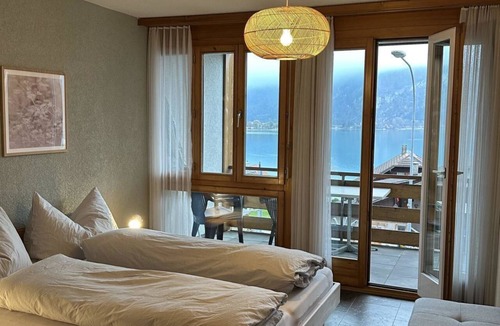 Brienz Apartment | Seeblick (Adler de la Gare) Appartement/Fewo 5-Bettwohnung by Interhome