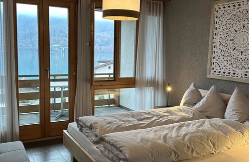 Brienz Apartment | Seeblick (Adler de la Gare) Appartement/Fewo 5-Bettwohnung by Interhome