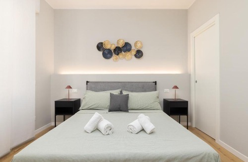 Segrate Apartment | Segrate - Milano Due Appartamento di Lusso con Vista Lago