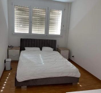 Durrenast Apartment | Sherd room in apartment