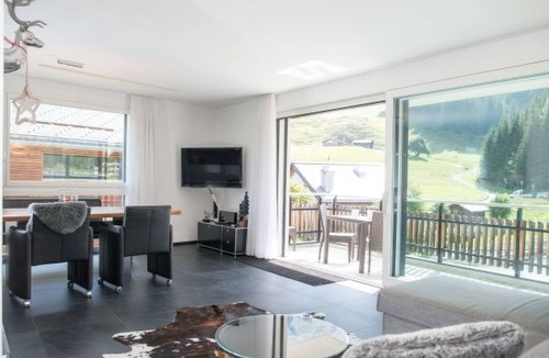 Parpan Apartment | Ski in-Ski out Ferienwohnung Heimberg in Parpan- Lenzerheide by Interhome