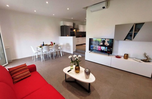 Solarolo Villa | Small villa with private pool and large garden, ideal for stays with dogs.