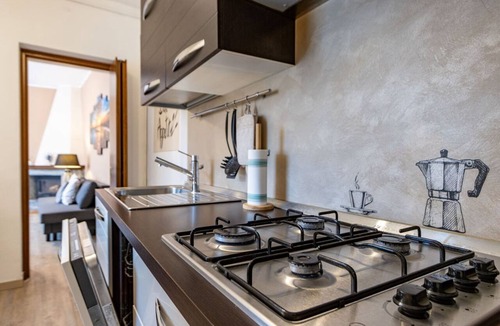 Dormelletto Apartment | SoleLago - Daybed, Garden, Patio, Barbecue, Wi-Fi, AC - By Guestaly