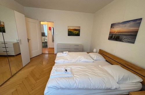 District 2 Apartment | Spacious 2-bedroom near lake
