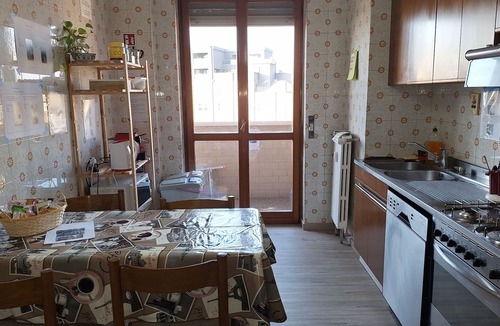Greco Apartment | Spacious 3BR for 6 - Open Views, Easy Access to City Center - Families and Work